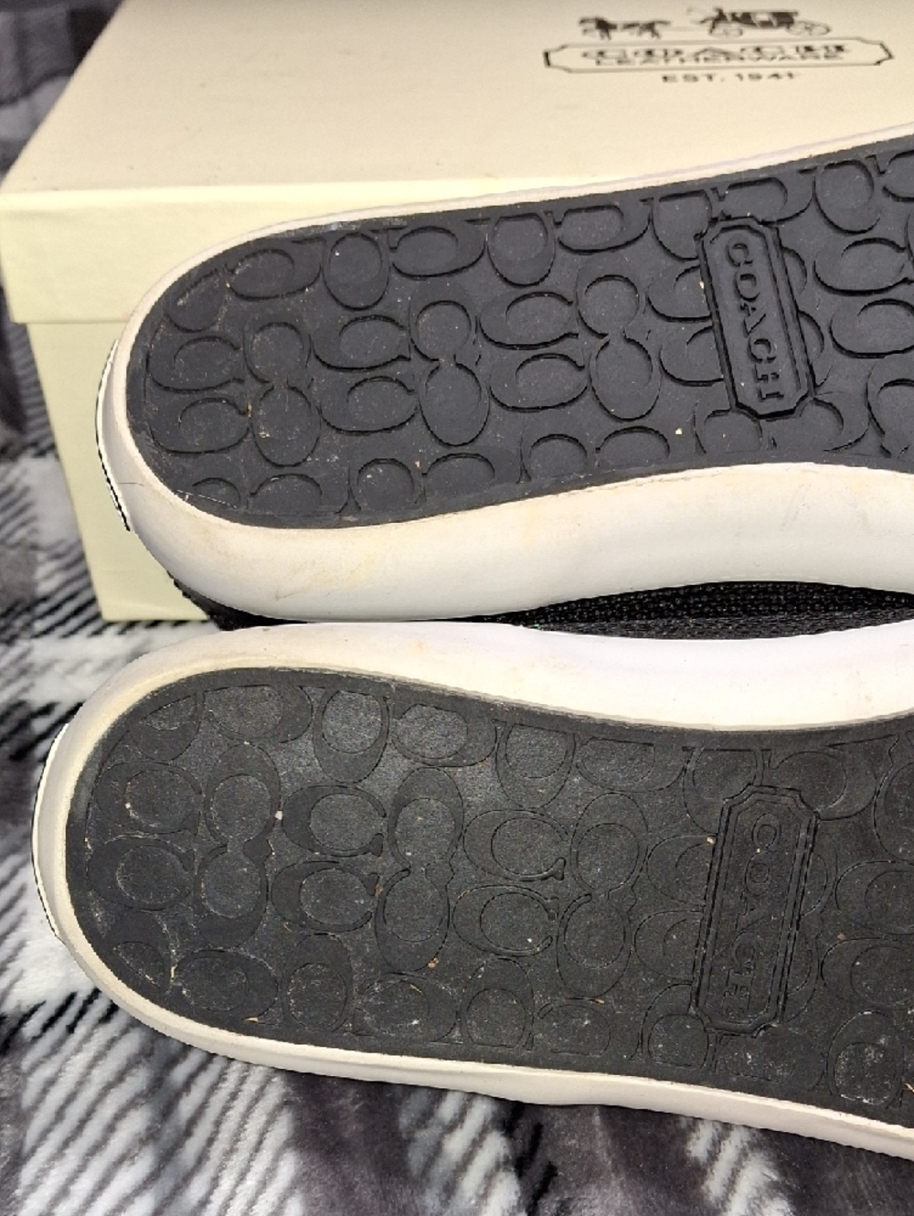 Vintage Coach Black and White Low-Top Sequin Sneakers - Picture 12 of 17